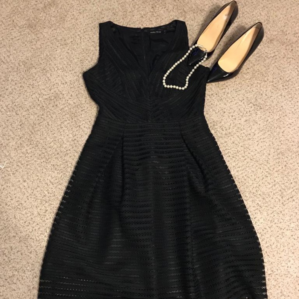 IVANKA TRUMP ALINE BLACK SKIRT Size 10